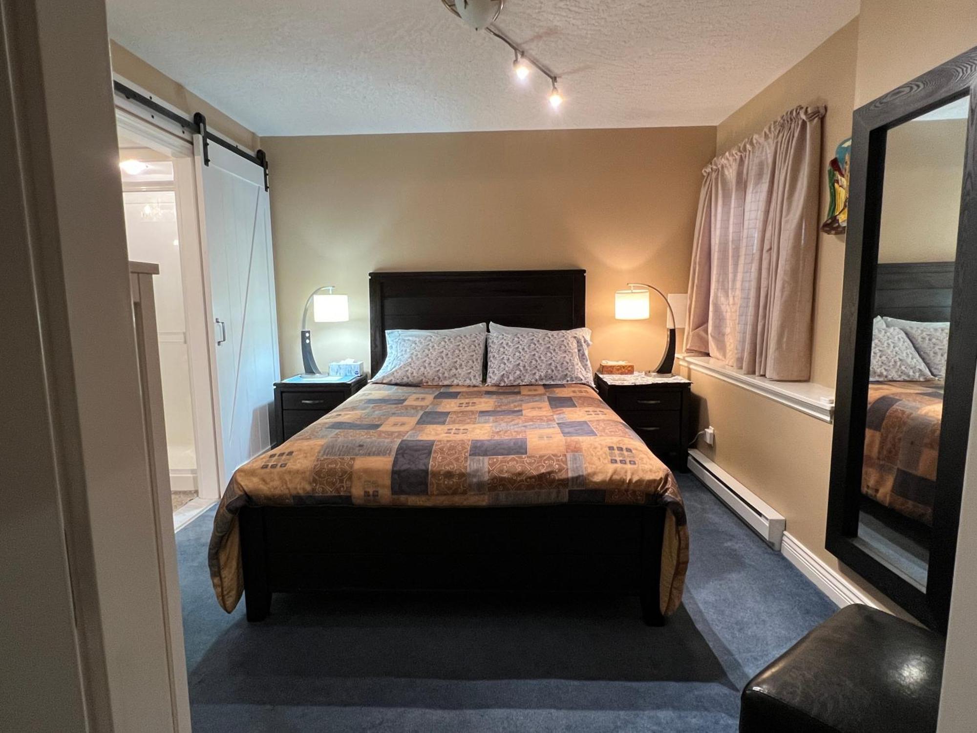 Little Bear Garden View Suites-Hummingbird Royston Exterior photo